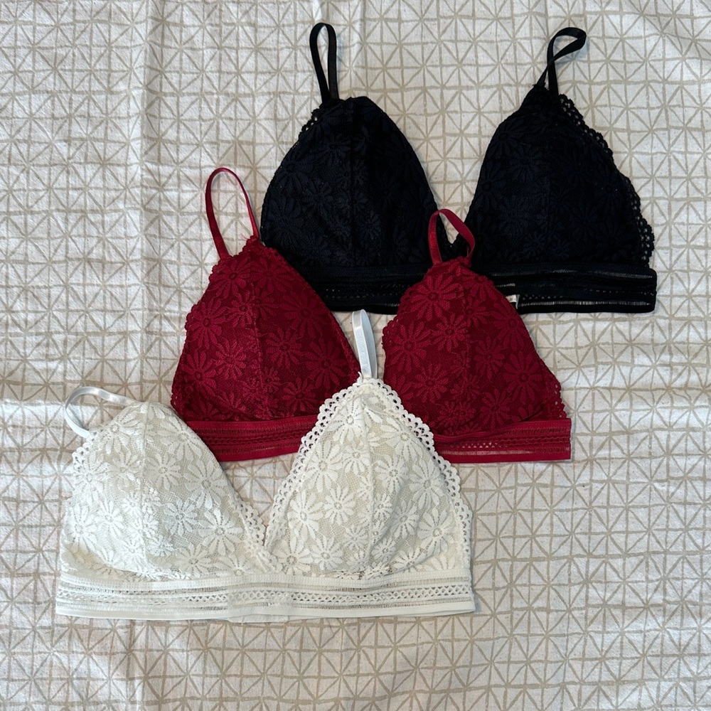 NWOT Lace Bralette Set - Black, Red, and White